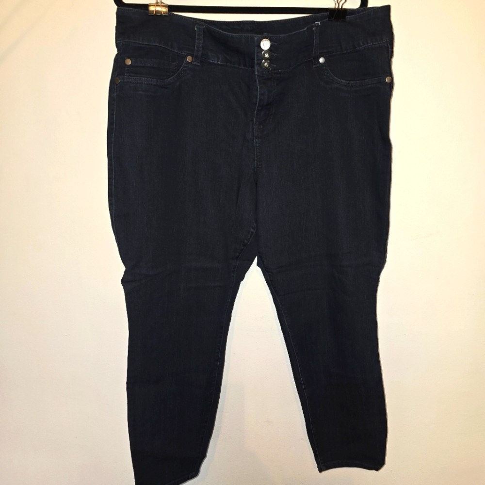 Dark Blue Denim - Torrid Jegging Skinny Super Soft High-Rise Jean Size 22 Short